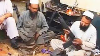 Amazing Weapon Manufacturing On The Streets Of Pakistan.