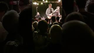 Chris Buck Killing the warm love solo live at the lexington