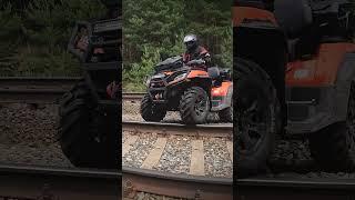 Через рельсы на квадроцикле #atv #квадроциклы