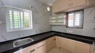 Pocket Friendly Modular Kitchen Design // Wooden Cabinets // Granite Countertop // Aloft Cupboard