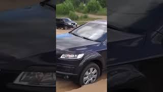 AUDI Q7 vs RENAULT DUSTER  #Shorts | offroad 4x4 usa | carvs | audi