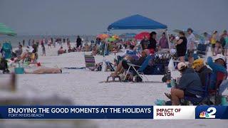 People flock to Fort Myers Beach for Christmas, despite past hurricanes