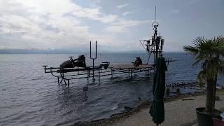 Spaziergang an der Uferpromenade in Friedrichshafen