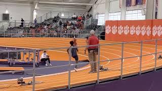 4x400M 2nd leg -Jacob Miley closing gap Clemson Invitational 2022