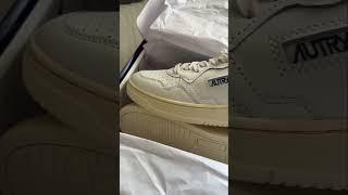  Unboxing: Autry Medalist Leather Sneakers White #unboxing #autry #sneakers #medalist #shorts