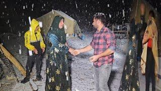 Hojjat's conflict with Soraya and Hojjat throwing Nemat out of the tent in the snow #deoora