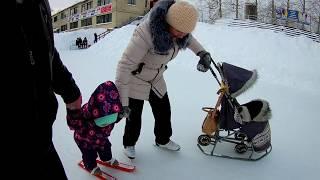 Три поколения на коньках.
