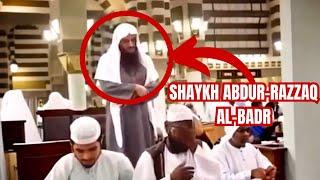 *MUST WATCH* Man KICKS Shaykh Abdur-Razzaq al Badr IN MASJID AN-NABAWI