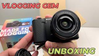 Sony ZV-E10 Camera Unboxing & First Impressions 