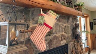 ‘AND THE STOCKING OF NEEDLEWORK GOODIES HUNG BY THE CHIMNEY’...Country Stitchers Floss Friends V118