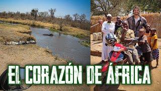 PERDIDO en las TRIBUS y SABANA de Zambia | África en moto [Cap. 7]