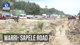 Heavy Traffic Jam, Broken Down Vehicles Litter Warri Sapele Road