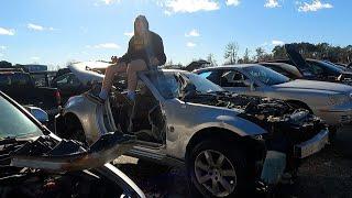 TEARING APART A JUNKYARD Z!!!