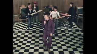 Madness - Bed And Breakfast Man (1979) (HD)