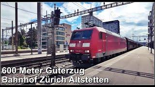 Sehr langer Güterzug beim Bahnhof Zürich Altstetten