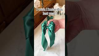 Easy Holiday Double Bow tutorial. #wrapping #GiftIdeas #holiday  #christmas #ribbon