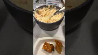 Everything I ate in an airport lounge