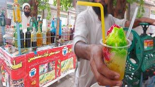 Crushed Ice Gola | Famous gola of M.A.O College | Gola ganda in lahore | Pakistani Street food |