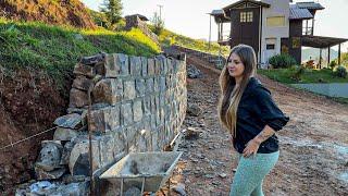 CONSTRUÇÃO MURO DE PEDRA ARTESANAL |Chácara Vale dos Sonhos| Building Stone Retaining Wall