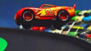 Movie Cars 3 : McQueen's Crash Scene Reenactment - StopMotion