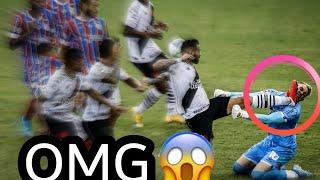 Vasco de Gama's Goalkeeper Douglas gets kick on his face | Red Card