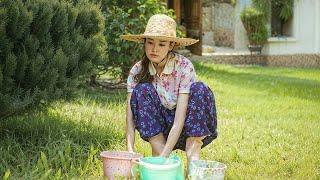 A pampered lady since childhood, she ended up living like a maid after marriage
