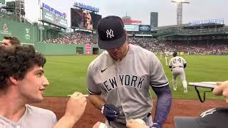 Yankees Giancarlo Stanton Signing Autographs HD