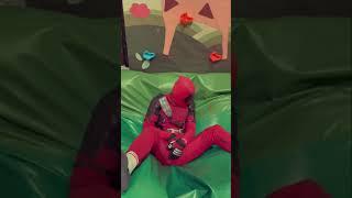 German Spidey & Gwen VS. Mr. Pool clips