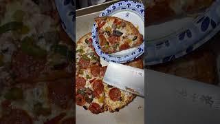 #food #pizza #pizzalover #mukbang #foodie #ovenpizza #delicious #dmvfoodie #dcfoodie #drfoodie