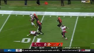 TAMPA BAY DEFENSE GETS FOOLED BY THE END AROUND