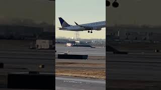 Vertical Take Off United #verticaltakeoff #unitedairlines #takeoffandlanding #takeoff #aircraft