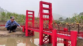 Construction of the mini Golden Gate Bridge