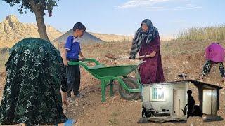 The nomadic life of a loving family in difficult economic conditions