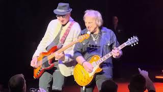 12/21/24 REO Speedwagon Roll with the Changes final show final song extended Las Vegas