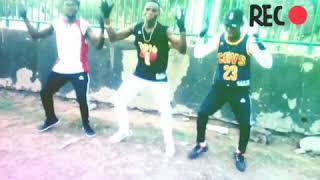 Nii funny gbogbo dance by SUN CITY CREW 