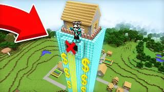 I Got Stuck on the Tallest house in Minecraft !!!