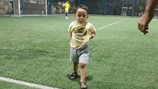 BAHAGIANYA ABANG L BERMAIN BOLA