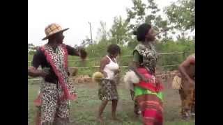 Master Lawrence Kalenzi and his group perform "Obunyamahunde"