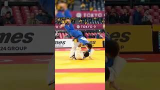 Judo throw Tomoe-nage / 巴投