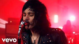 Tyler Bryant & The Shakedown - Backfire (Official Video)