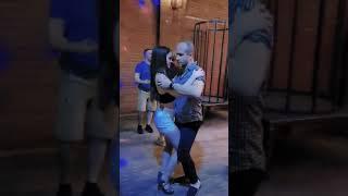 Bachata - Tengo una necesidad (Grupo Extra) ~ Lara & Alejandro Peca