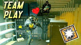 Team Play Wins Games - Rainbow Six Siege Ranked