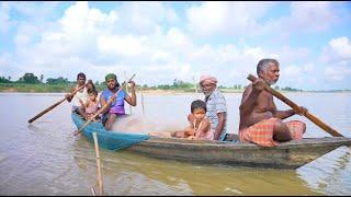 RIVER FISHING VLOG IN THE BOAT | Me & my grandfather catching fish in the boat with neighbours