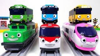 Chung-puff! Titipo Titipo! Train station crossing play |  PinkyPopTOY
