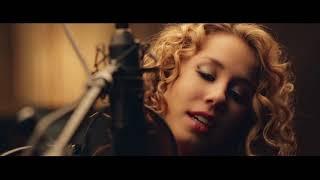 Extra | Can’t Help Falling in Love with Haley Reinhart