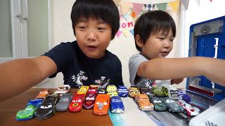 映画 カーズ 3 クロスロード おもちゃライトニング・マックィーンなど カーズトミカで遊んだよ！Cars3 McQueen Toy