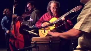 JHONNY MENDOZA PLAYS SCARBOROUGH FAIR.flv