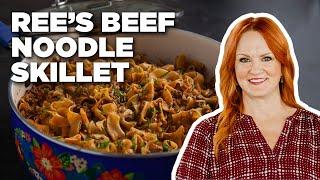 Ree Drummond Makes a Beef Noodle Skillet | The Pioneer Woman | Food Network