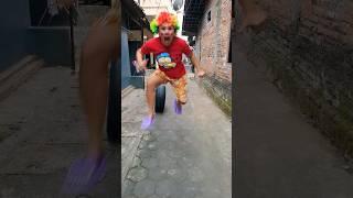 ISSEEI Funny Video Lucu,di kejar ban mobil ngakak  #shorts #viral #funny #lucu #prank #ฝากติดตาม