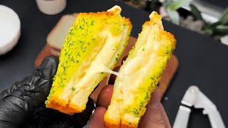 Crunchy and Soft! Cheesy Garlic Toast Recipe